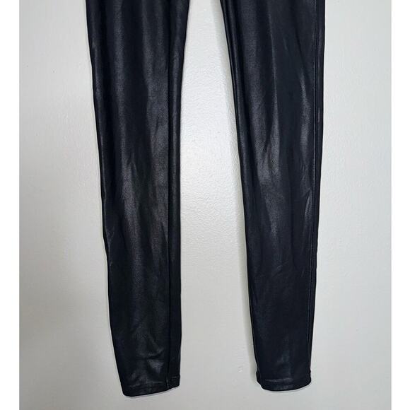 Spanx Faux Leather Leggings Black Size Medium Sculpting High-Waisted Shapewear - Picture 5 of 7